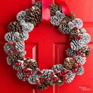 wreath-pinecones-red