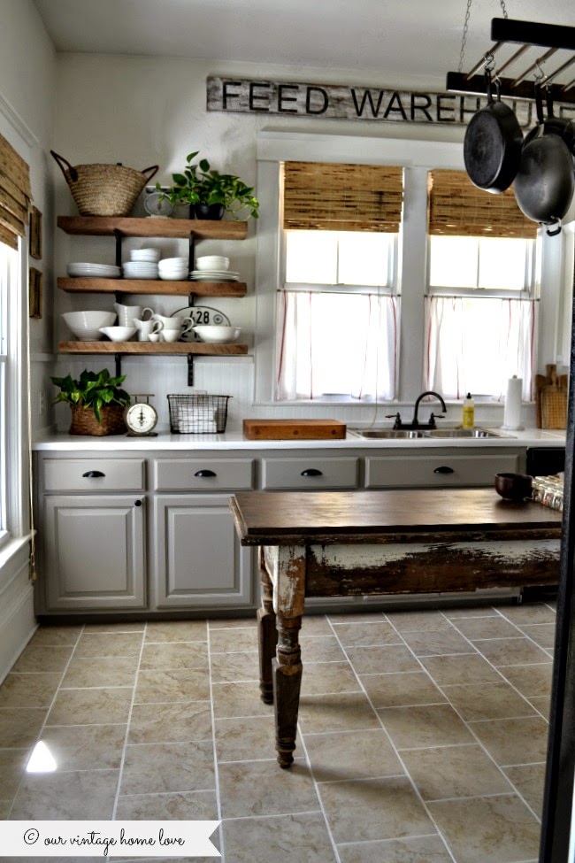 BOOKMARK THIS! Find all the best Farmhouse finds and learn How to Design the Farmhouse Kitchen of Your Dreams!