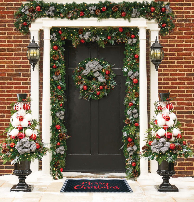 Dress Your Home to Impress with These Outside Christmas Decorations â DIY Home Decor Ideas