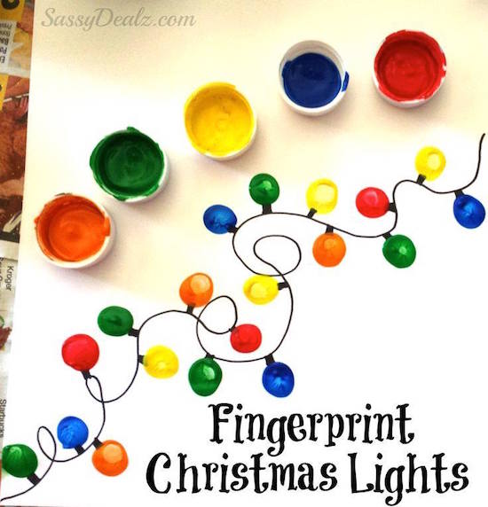Dot, dot, not a lot! Show your kids how to take their tiny little fingers to make these festive Christmas lights! I love that this project isn't a big mess (I'm busy enough during the holidays and cleaning up paint everywhere is no fun). 