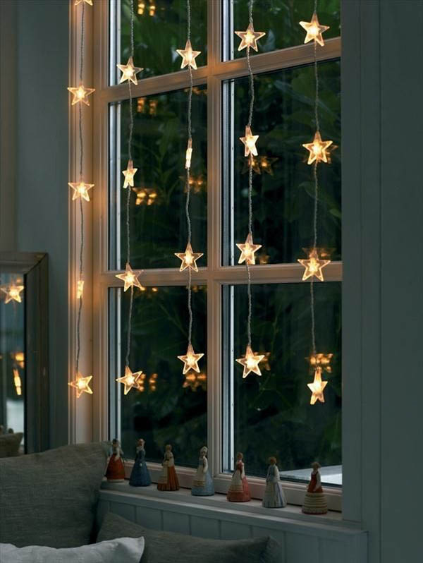 lighted-window-christmas-decorations