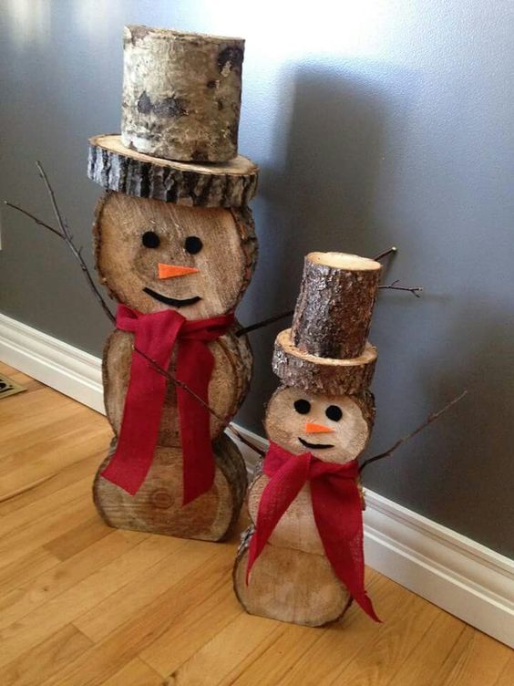 DIY Snowman Logs...these are the BEST Homemade Christmas Decorations & Craft Ideas!