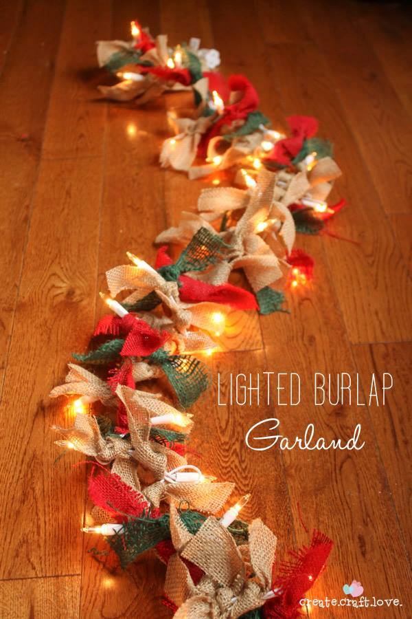 DIY Lighted Burlap Garland...these are the BEST Christmas Decorating & Craft Ideas!