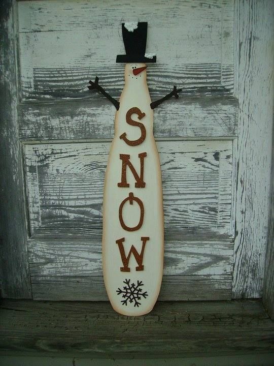 Turn a Fan Blade into a Snowman...so neat! These are the BEST Christmas Decorations!