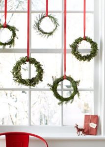 wreath-hanger