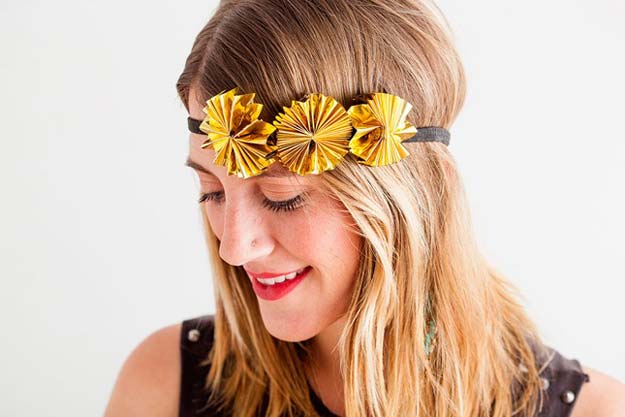 Gold DIY Projects and Crafts - Gold Rosette Headband - Easy Room Decor, Wall Art and Accesories in Gold - Spray Paint, Painted Ideas, Creative and Cheap Home Decor - Projects and Crafts for Teens, Apartments, Adults and Teenagers http://diyprojectsforteens.com/diy-projects-gold