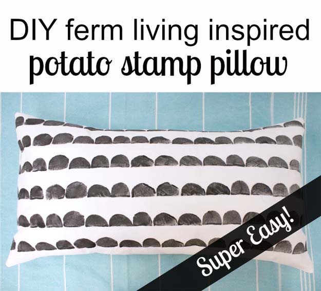 DIY Room Decor Ideas in Black and White - Potato Stamp Pillow - Creative Home Decor and Room Accessories - Cheap and Easy Projects and Crafts for Wall Art, Bedding, Pillows, Rugs and Lighting - Fun Ideas and Projects for Teens, Apartments, Adutls and Teenagers http://diyprojectsforteens.com/diy-decor-black-white