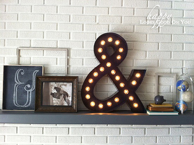 String Light DIY ideas for Cool Home Decor | DIY Ampersand Marquee Light are Fun for Teens Room, Dorm, Apartment or Home | http://diyprojectsforteens.com/diy-string-light-ideas/