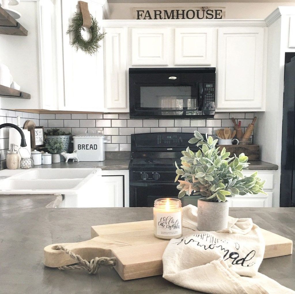 Beautiful Farmhouse Kitchen Decor Ideas 28