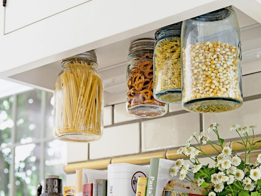 Get Rid Of All The Household Clutter Creatively